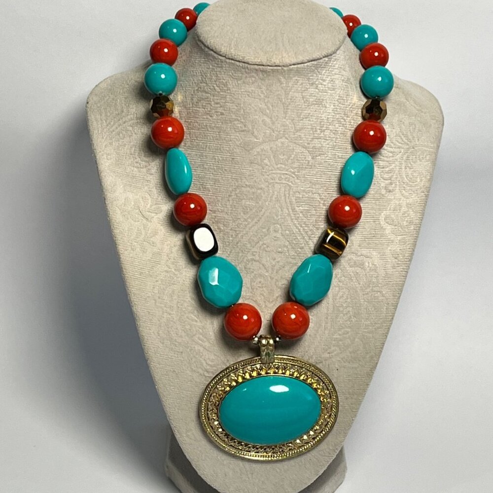 Vintage Red & Turquoise Beaded Necklace With Large Oval Pendant Gold Tone Chain